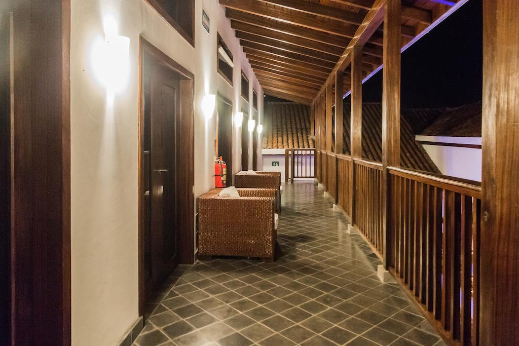 Hotel Azul Leon Exterior photo