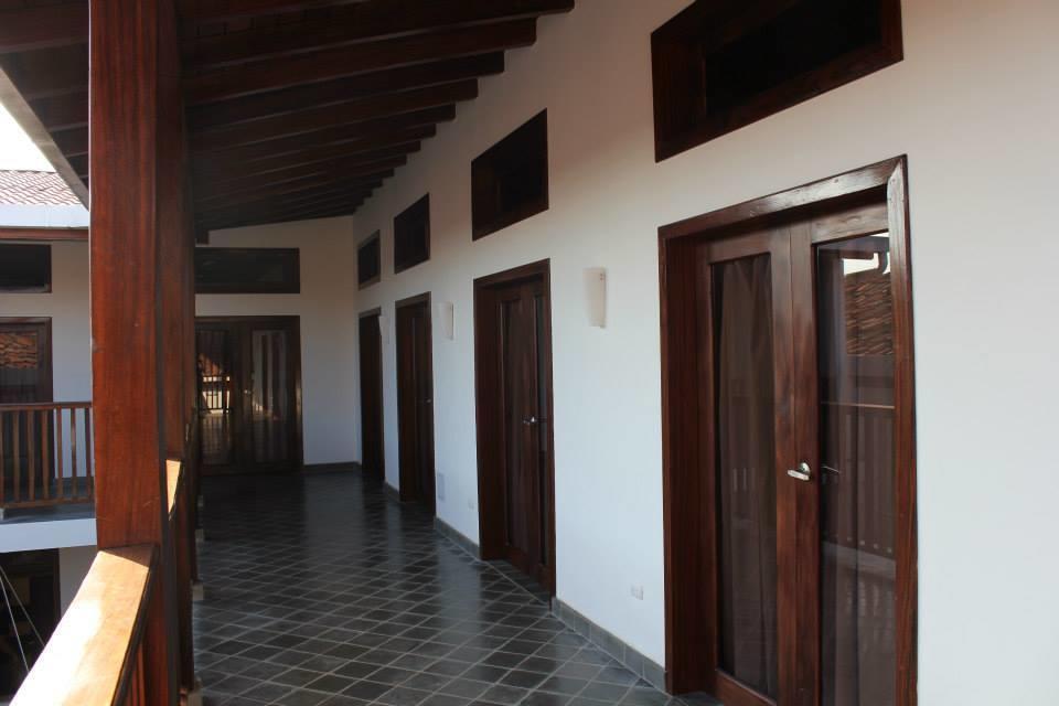Hotel Azul Leon Exterior photo